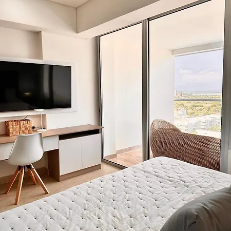 Apartamento Estilo Caribeno Con Vista Al Aeropuerto Y Cerca Del Mar Cb1333